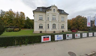 Bauer Dr Immobilien GmbH