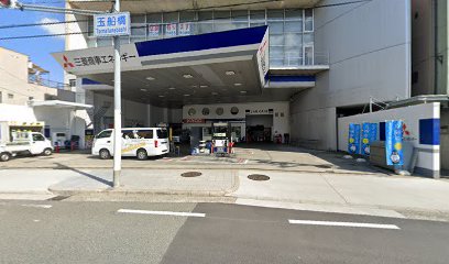 ニコニコレンタカー大阪安治川店