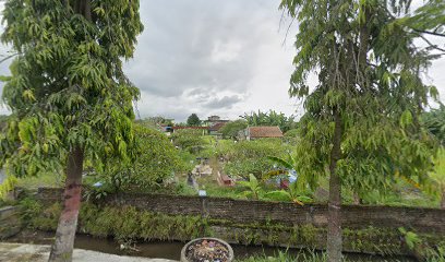 Kompleks Pemakaman Mlese Gantiwarno
