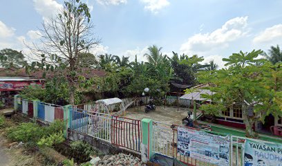 Lapangan badminton RT 7 Kel muara Enim