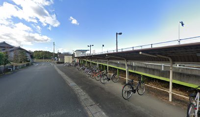 今隈駅駐輪場