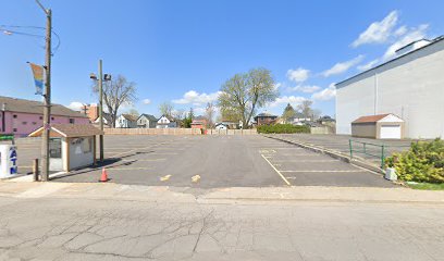 5609 Ellen Ave Parking