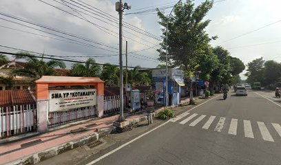 SMA YP Kotamadya