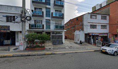 Fuera De Lugar Tienda Deportiva