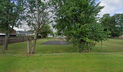 Fiero Park-basketball court