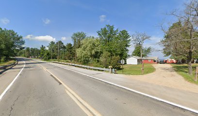 Huts on Houghton