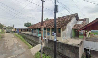 Toko Kuda Pulau Damar