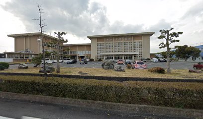 市民プール駐車場