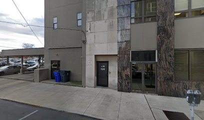 139 W Short St Parking