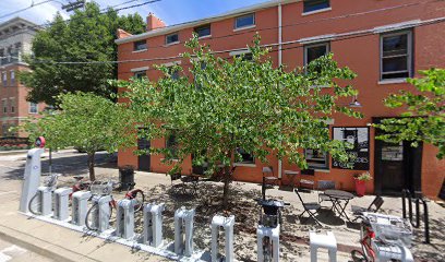 Red Bike Station: Roebling Point