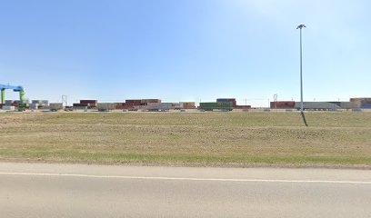 CN crane and yard