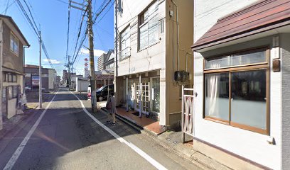 クミ化粧品 中通店