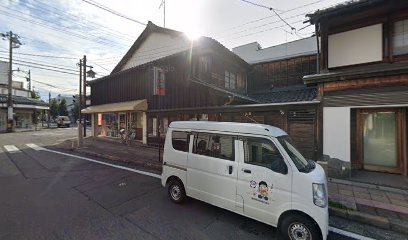 しみず化粧品店