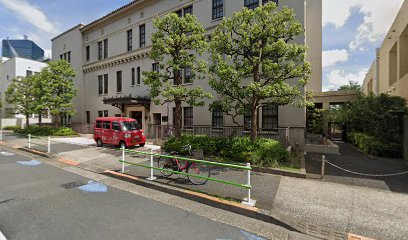 東洋英和女学院史料室 学院資料・村岡花子文庫展示コーナー