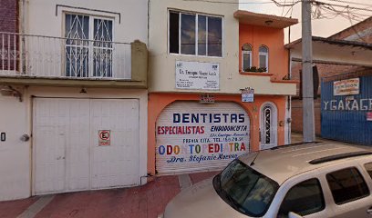 Dr.Enrique Moreno García Cirujano Dentista