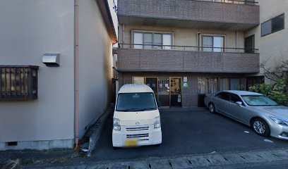 （有）君川住建