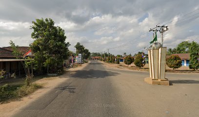 Tugu Simpang NV Raman Aji