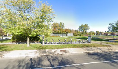 Parc Armand-Bombardier basketball court