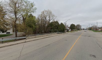 Grt bus stop, Clyde/Millcreek, 58- Elmwood