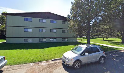 Almanor Apartments