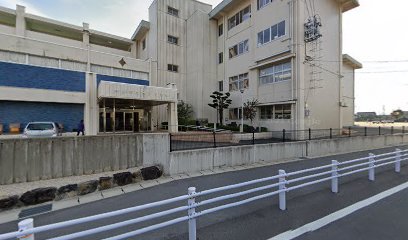 神戸町立神戸中学校