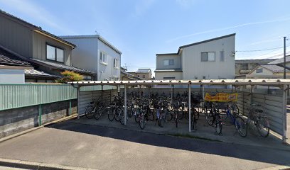 能町駅前自転車駐車場