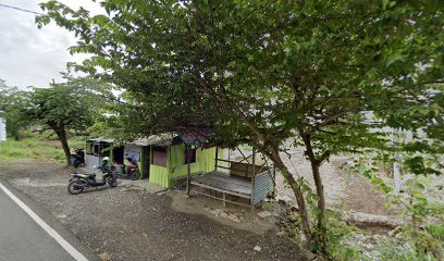 Warung Makan Pecel Lele Es Campur