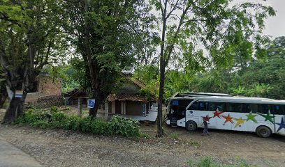 Parkir Bus AJK Sinar Jaya-Jonggol