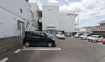 勝田商店 定温ワイン倉庫