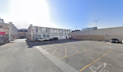 922 S Los Angeles St Parking