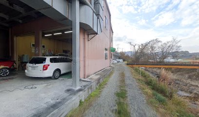 （株）真鍋自動車 猪名川工場