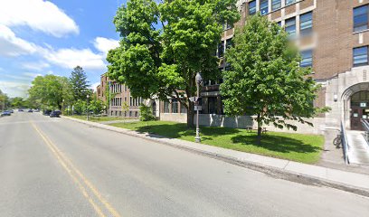 École Internationale De Saint-Sacrement