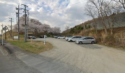 八谷館緑地公園 駐車場