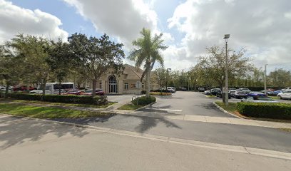 Hillary Weiland - Pet Food Store in Naples Florida