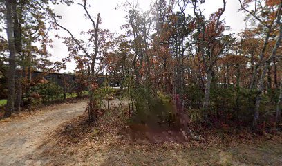 William & Barbara Hacker Wildlife Sanctuary & Town Island Pond Conservation Land Trail Head