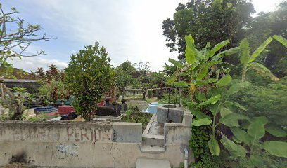 Makam Gandek Pluneng