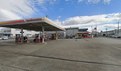 四日市・鈴鹿・亀山の格安車検専門店：車検屋車検屋ミルクロード店