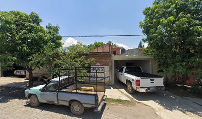 Taller De Laminado Y Pintura - Taller de reparación de automóviles en Tuxpan, Jalisco, México