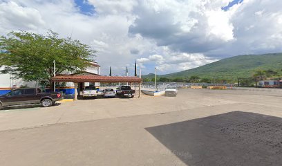 Estacionamiento de La Feria del Cerrito (Petrorey)