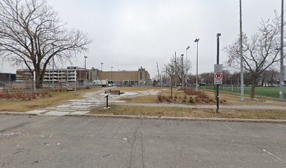 Parc Henri-Bourassa basketball courts