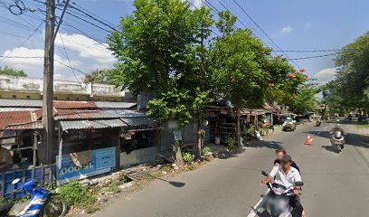 Warung Kopi & Sembako Sri Muji Hartatik