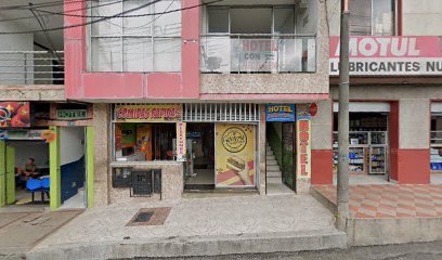 Cafetería Y Algo Mas