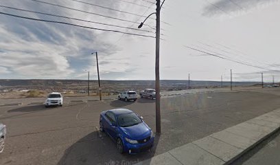 1260 W Navajo St Parking