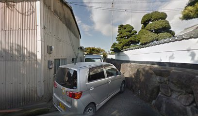 藤本自動車・鈑金塗装工場