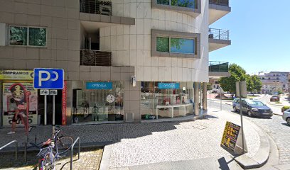 A CASA AO LADO - Centro Artístico