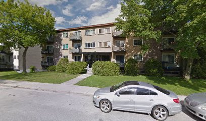 Édifice à logements appartenant à Placement Immobilier MRS / Appartements Sherbrooke