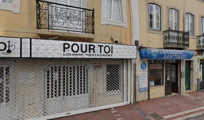 Pour Toi Lounge Restaurant