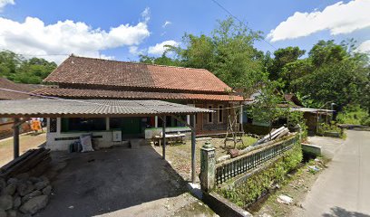 Makam dusun Pare