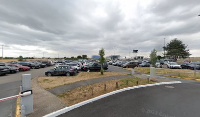 Parking Aéroport de Caen - Carpiquet - P1