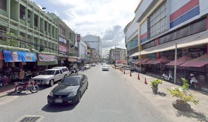 ร้านซ่อมรองเท้าหน้าวัดเครื่องวัลย์